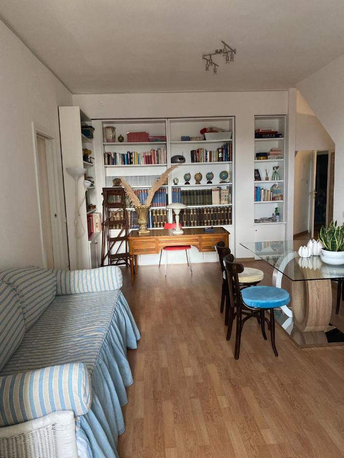 Sky And Sea Apartment Каляри Екстериор снимка