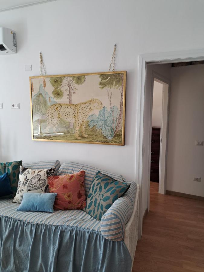 Sky And Sea Apartment Каляри Екстериор снимка