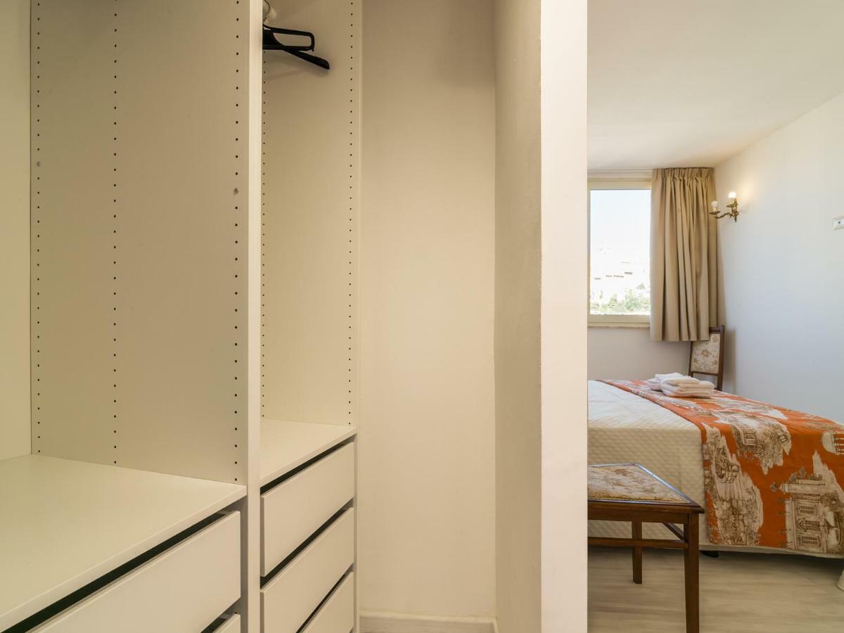 Sky And Sea Apartment Каляри Екстериор снимка